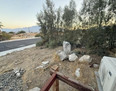 66414 Acoma Avenue - Photo Thumbnail 4