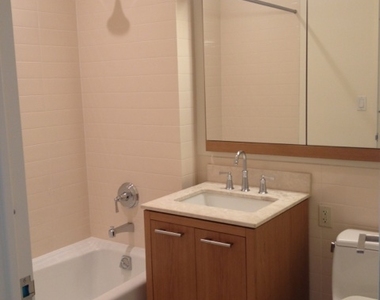 400 West 63rd Street - Photo Thumbnail 5