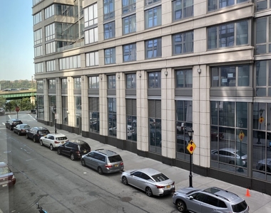 400 West 63rd Street - Photo Thumbnail 3