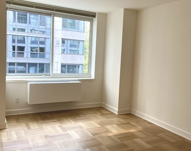 400 West 63rd Street - Photo Thumbnail 5