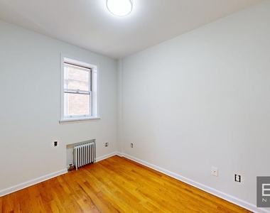 West 77th Street - Photo Thumbnail 3