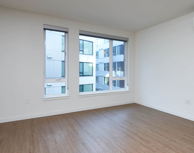 221 Minor Ave N - Photo Thumbnail 60