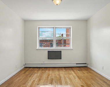 92nd Street - Photo Thumbnail 10