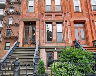 Herkimer Street - Photo Thumbnail 1