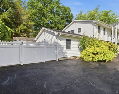 34 Markwood Lane - Photo Thumbnail 12