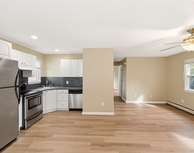 34 Markwood Lane - Photo Thumbnail 15