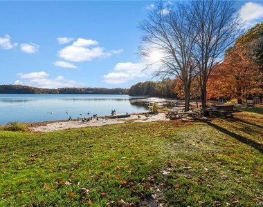 601 Chelsea Cove S - Photo Thumbnail 17