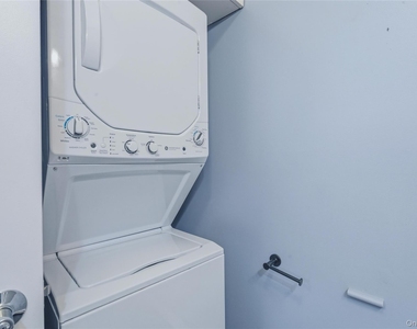 601 Chelsea Cove S - Photo Thumbnail 15