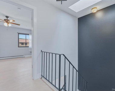 601 Chelsea Cove S - Photo Thumbnail 13