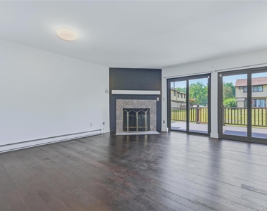 601 Chelsea Cove S - Photo Thumbnail 1
