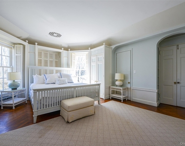 1 Pond Road - Photo Thumbnail 16