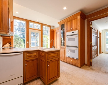 1 Pond Road - Photo Thumbnail 7