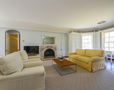 1 Pond Road - Photo Thumbnail 17