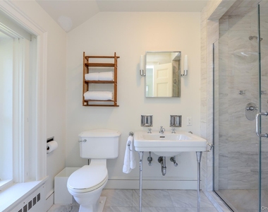 1 Pond Road - Photo Thumbnail 25