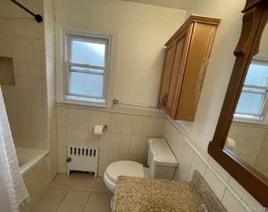 248 Denton Avenue - Photo Thumbnail 10