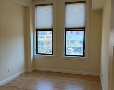 303 Main Street - Photo Thumbnail 6