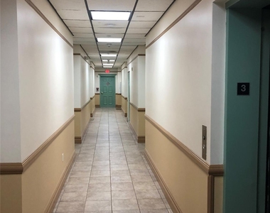 303 Main Street - Photo Thumbnail 9
