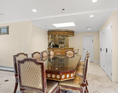 70 Longfellow Road - Photo Thumbnail 3