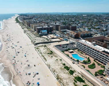 830 Shore Road - Photo Thumbnail 7
