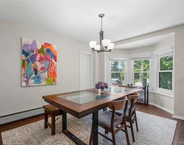 315 Maple Avenue - Photo Thumbnail 4