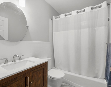 315 Maple Avenue - Photo Thumbnail 17