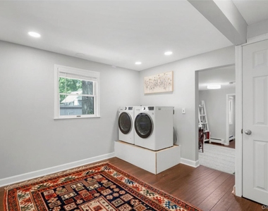 315 Maple Avenue - Photo Thumbnail 20