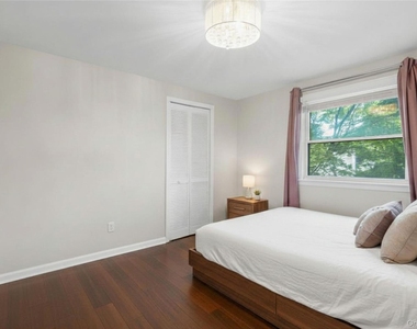 315 Maple Avenue - Photo Thumbnail 21