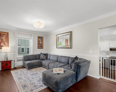 315 Maple Avenue - Photo Thumbnail 8