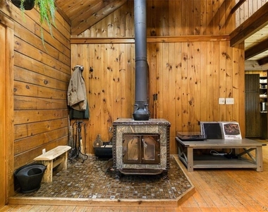 52 Cascade Road - Photo Thumbnail 10