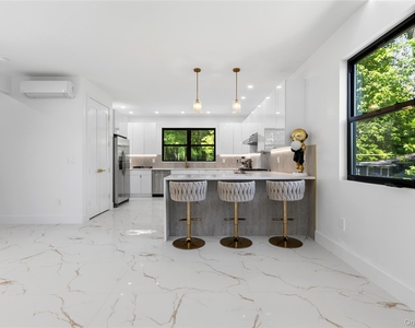 548 Lakes Road - Photo Thumbnail 18