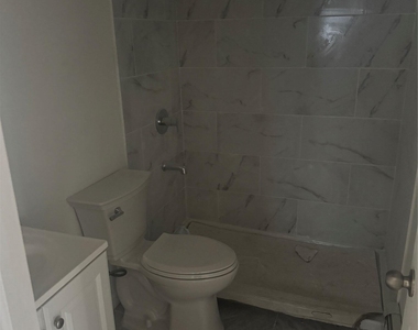 6947 Hillmeyer Avenue - Photo Thumbnail 4