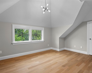 51 Wendt Avenue - Photo Thumbnail 13