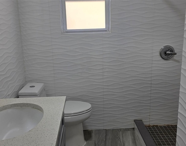 4557 149th Street - Photo Thumbnail 9