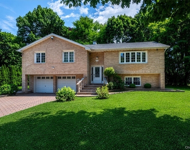 18 Carlyle Place - Photo Thumbnail 1