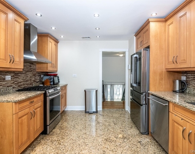 18 Carlyle Place - Photo Thumbnail 8