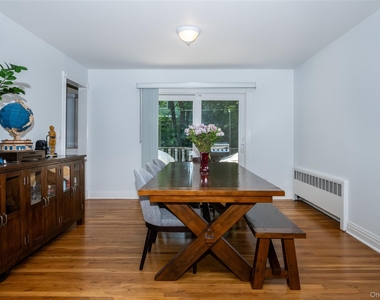 18 Carlyle Place - Photo Thumbnail 11