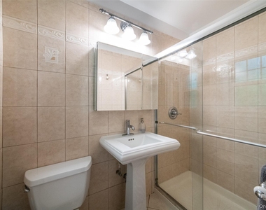 18 Carlyle Place - Photo Thumbnail 15