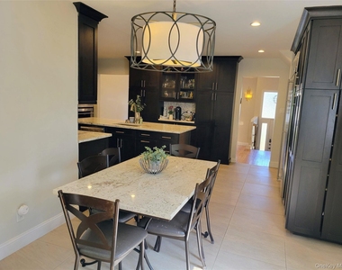 650 Prescott Place - Photo Thumbnail 6