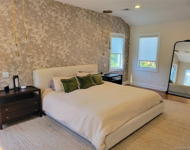650 Prescott Place - Photo Thumbnail 13
