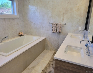 650 Prescott Place - Photo Thumbnail 15