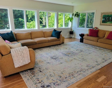 650 Prescott Place - Photo Thumbnail 3