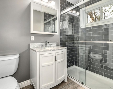 451 Main Street - Photo Thumbnail 15
