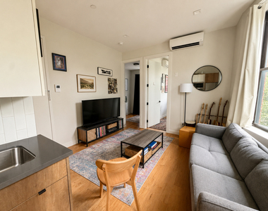 481 Evergreen Avenue - Photo Thumbnail 3
