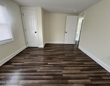 4 Katherine Road - Photo Thumbnail 8