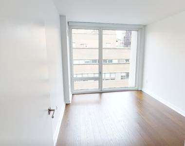 West 113th Street - Photo Thumbnail 6