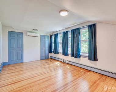 10 Jeff Street - Photo Thumbnail 25