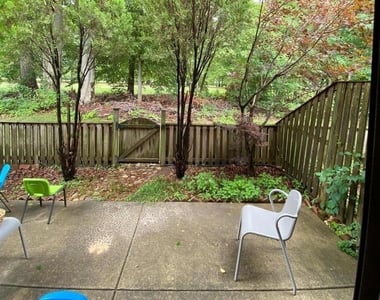254 Hampshire Drive - Photo Thumbnail 13