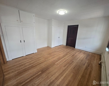 108 Bell Avenue - Photo Thumbnail 5