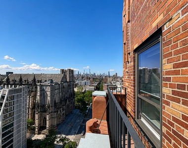 Columbia/Amsterdam Avenue  - Photo Thumbnail 7