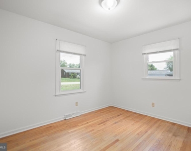 803 Grafton Street - Photo Thumbnail 17